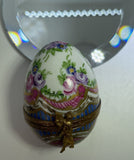 Peint Main Painted Limoges Egg Lady w/Fan