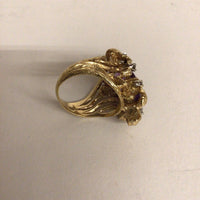 14Kt yellow gold and amethyst and diamond ring