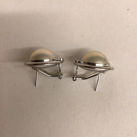 14Kt White Gold Mabe Pearl Earrings