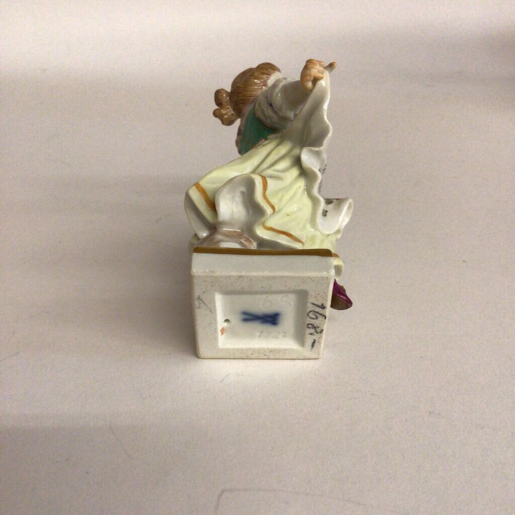 Meissen Girl Figurine ca. 1900